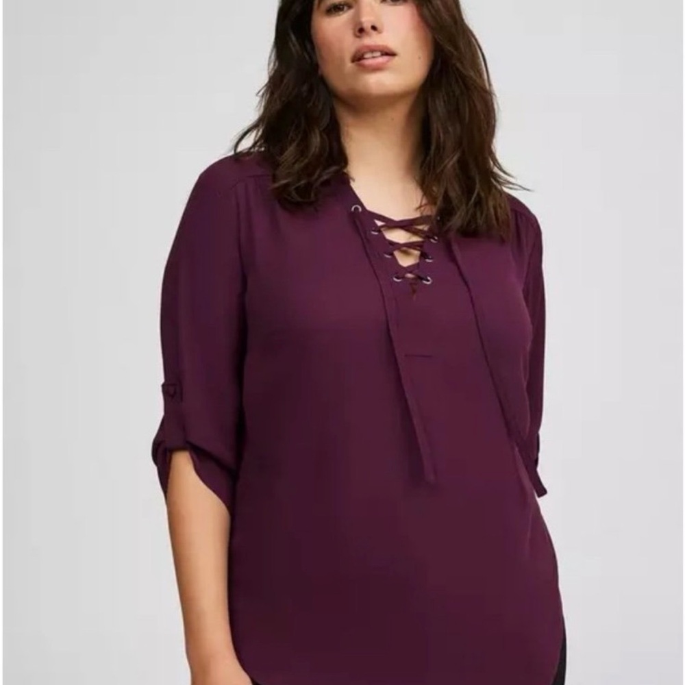 NWT torrid size 0(L) Harper lace up blouse - Picture 2 of 6